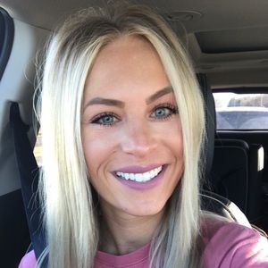 Meet your Posher, Lindsey